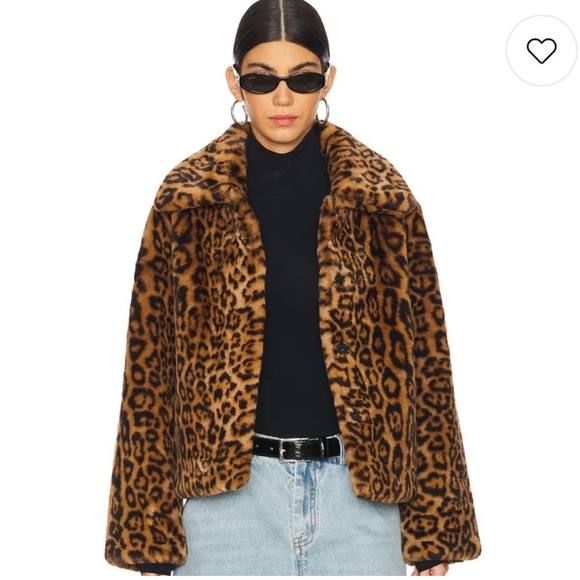 🦋Camila Coelho Leopard Print Short Coat l size-Small - Picture 1 of 6